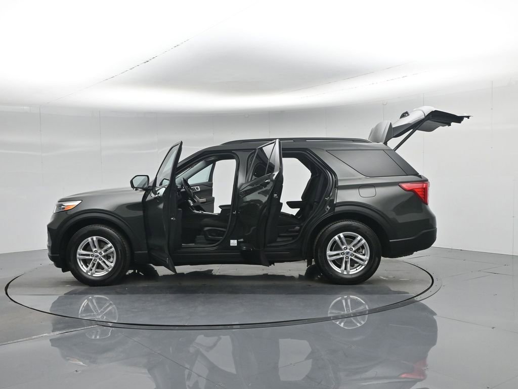 Used 2022 Ford Explorer XLT image 41