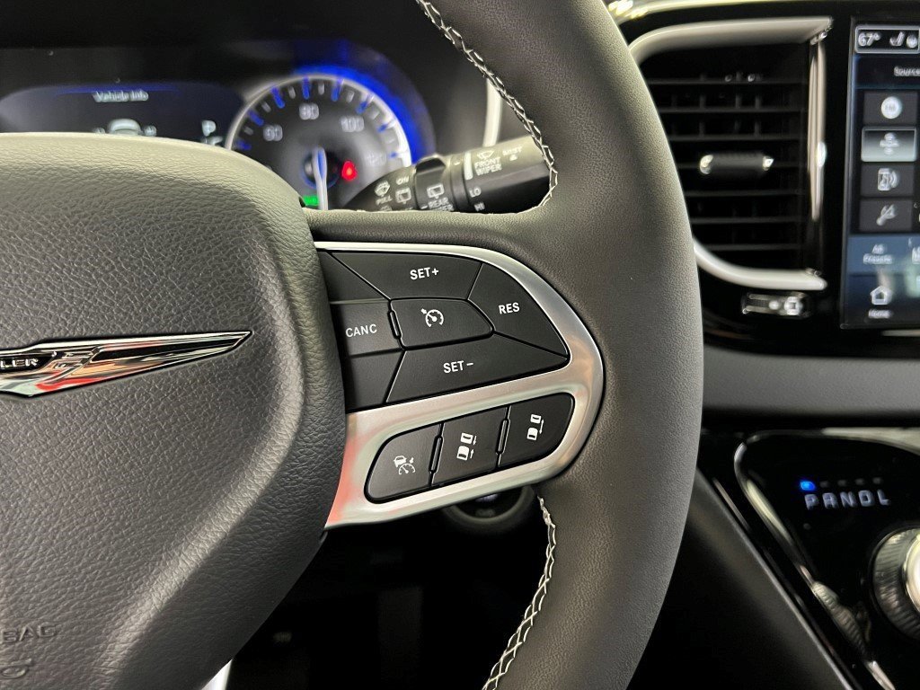 New 2026 Chrysler Voyager LX image 31