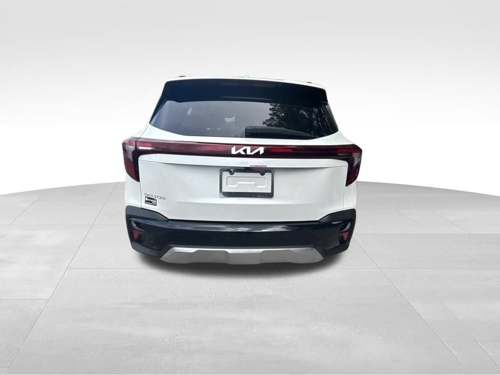 Used 2026 Kia Seltos S FWD image 5