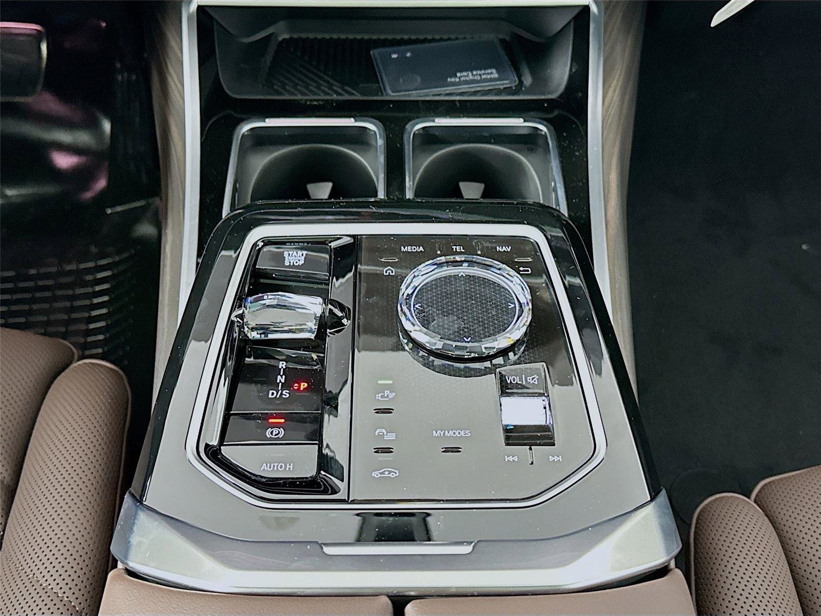 New 2026 BMW 740i xDrive 740i xDrive w/ Premium Package image 17