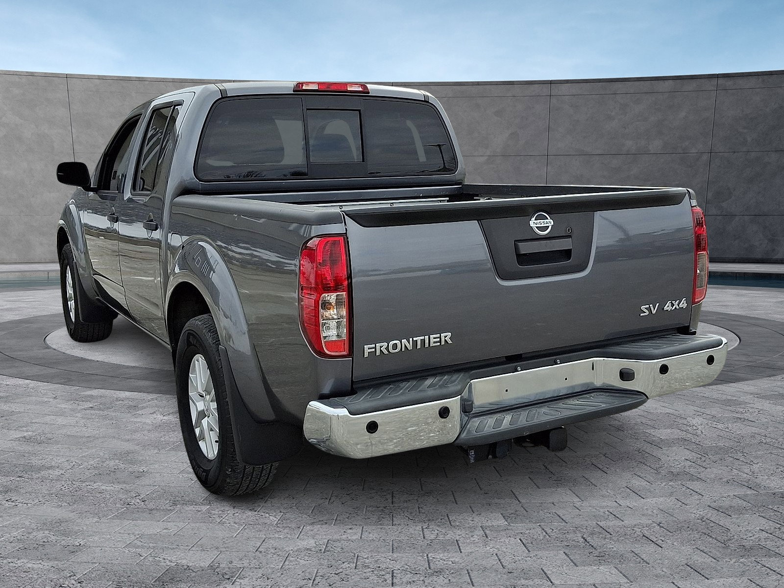 Used 2020 Nissan Frontier SV image 8