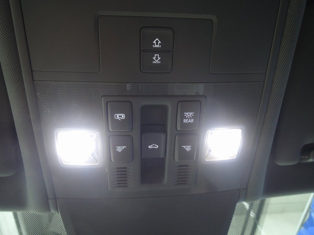 Used 2022 Volkswagen Tiguan SE image 25