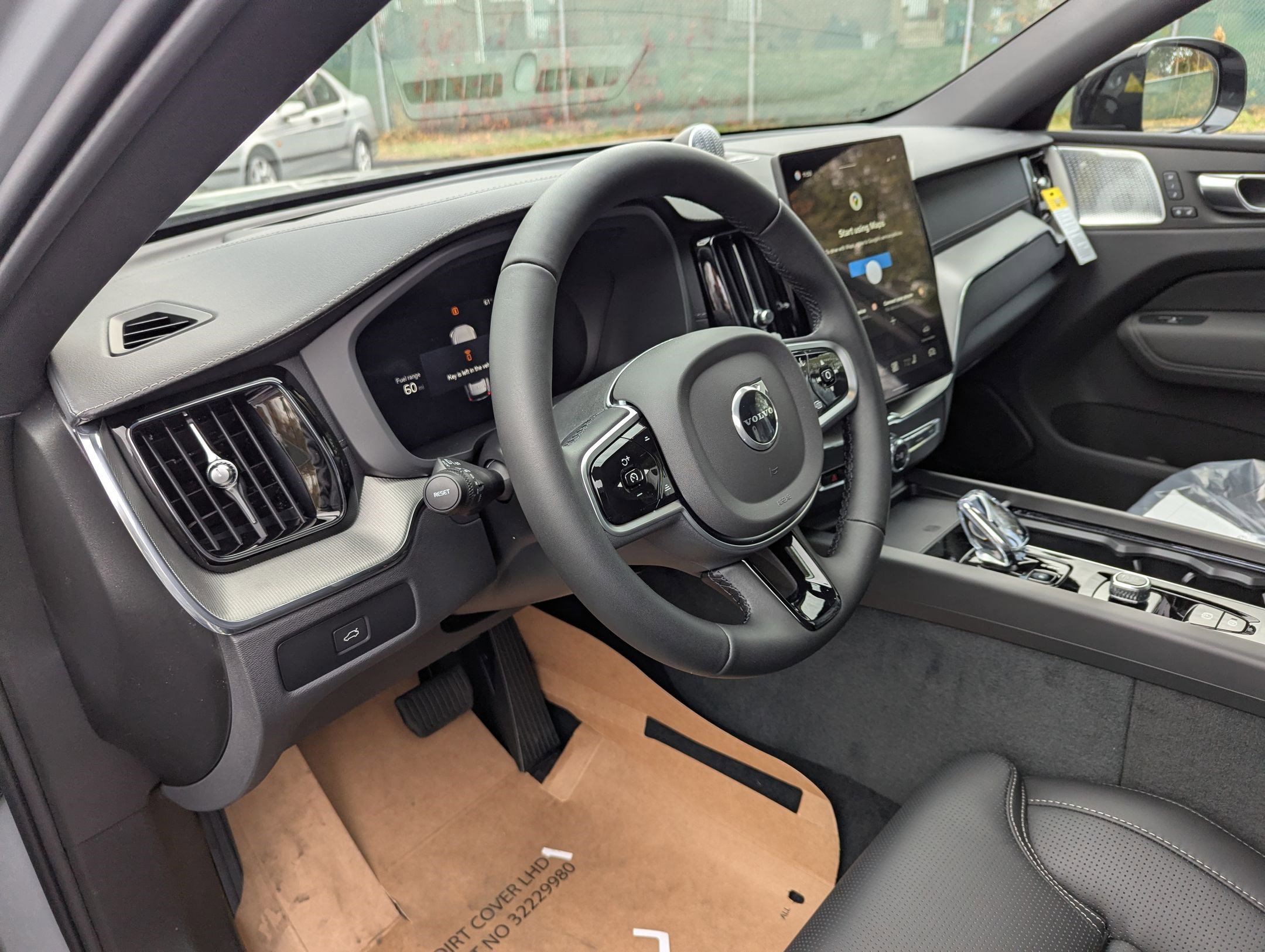 New 2026 Volvo XC60 B5 Ultra w/ Protection Package Premier image 7