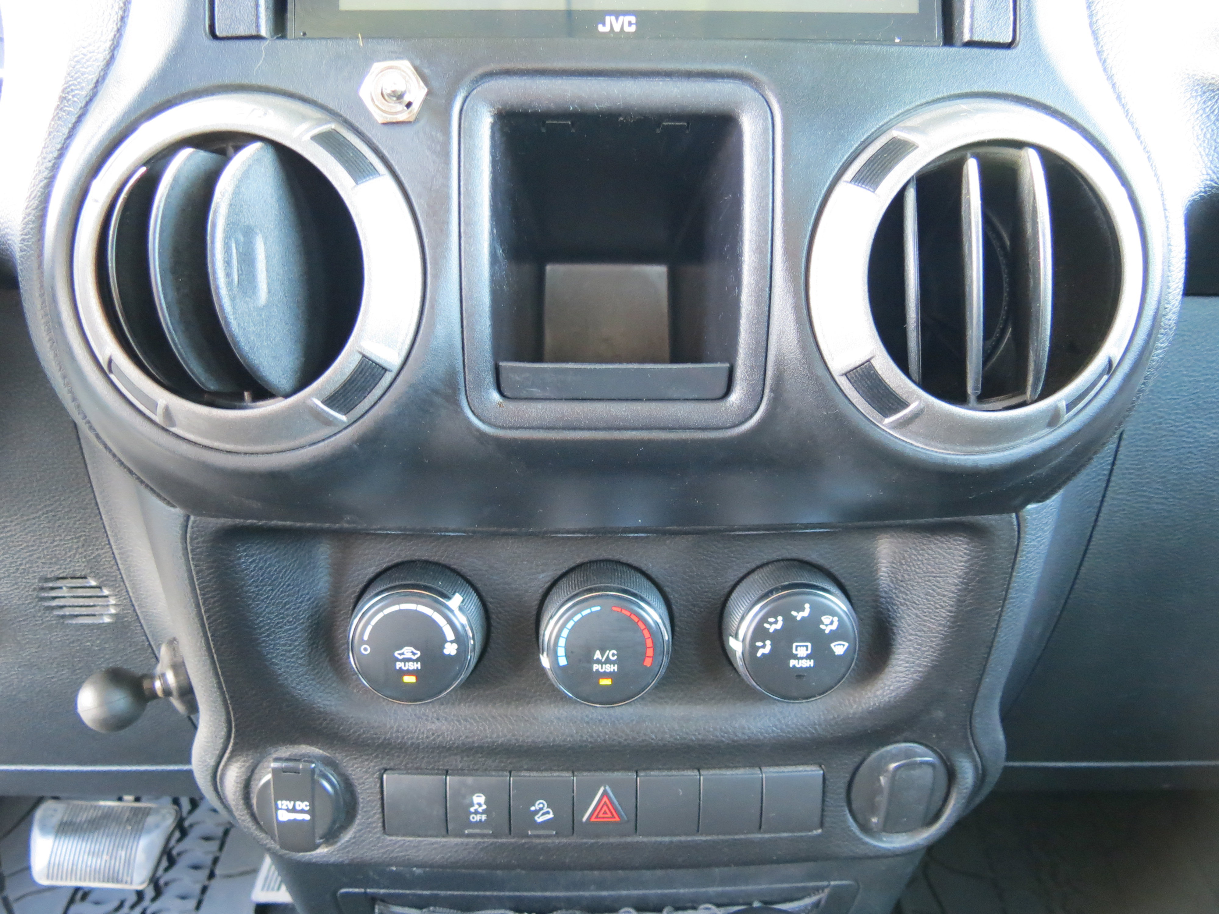 Used 2011 Jeep Wrangler Sport image 19