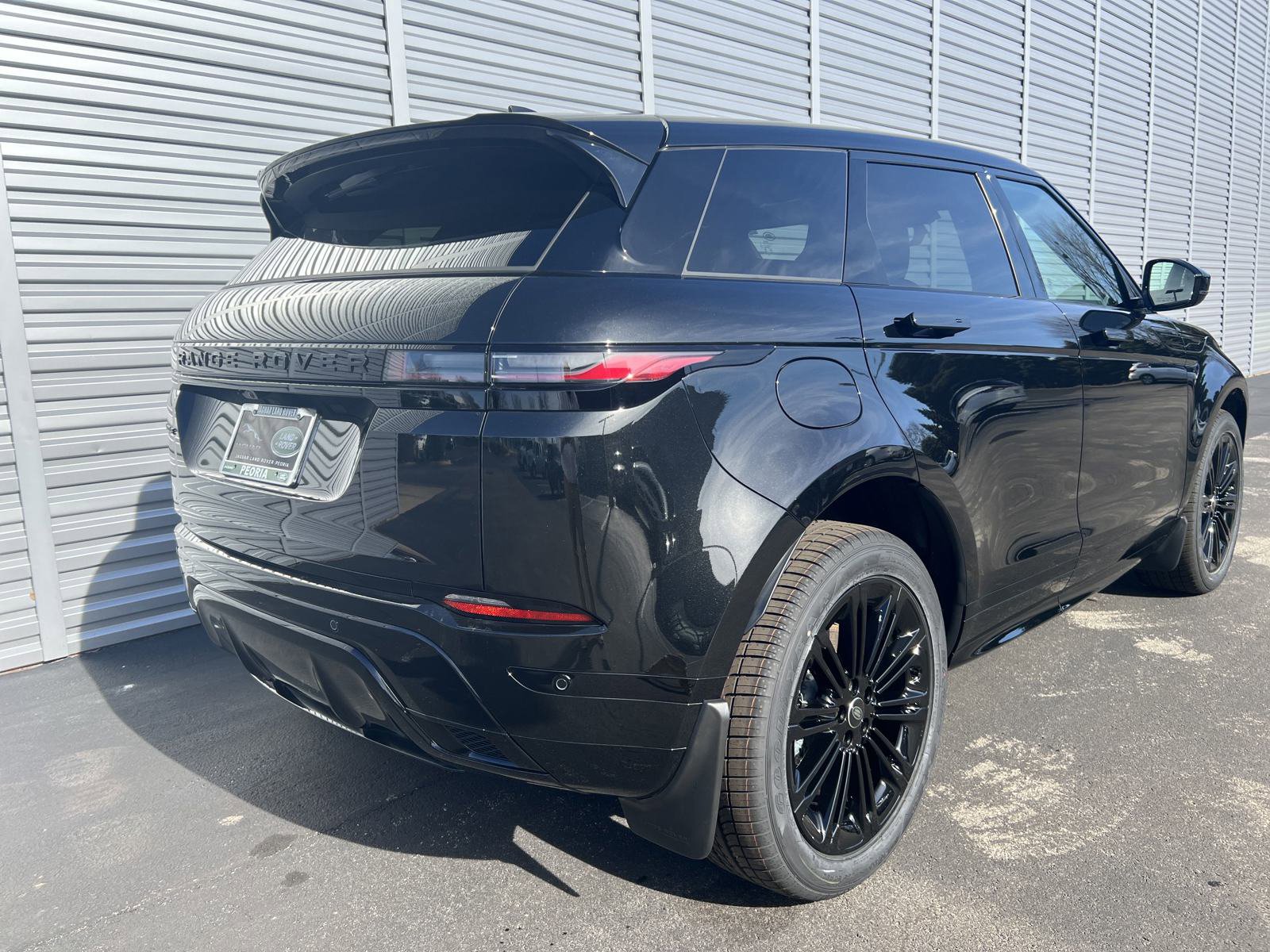 New 2025 Land Rover Range Rover Evoque Dynamic SE image 5