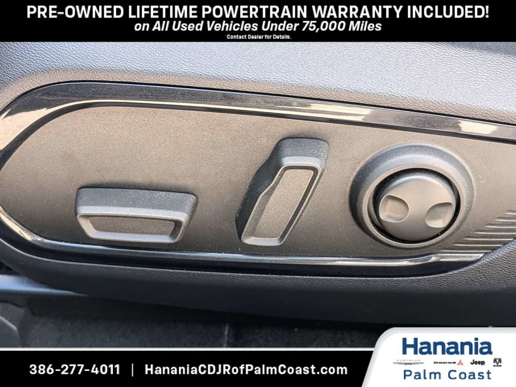 Used 2026 Dodge Charger Scat Pack w/ Blacktop Package AWD/4WD image 17