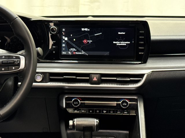 Used 2023 Kia K5 GT-Line image 25