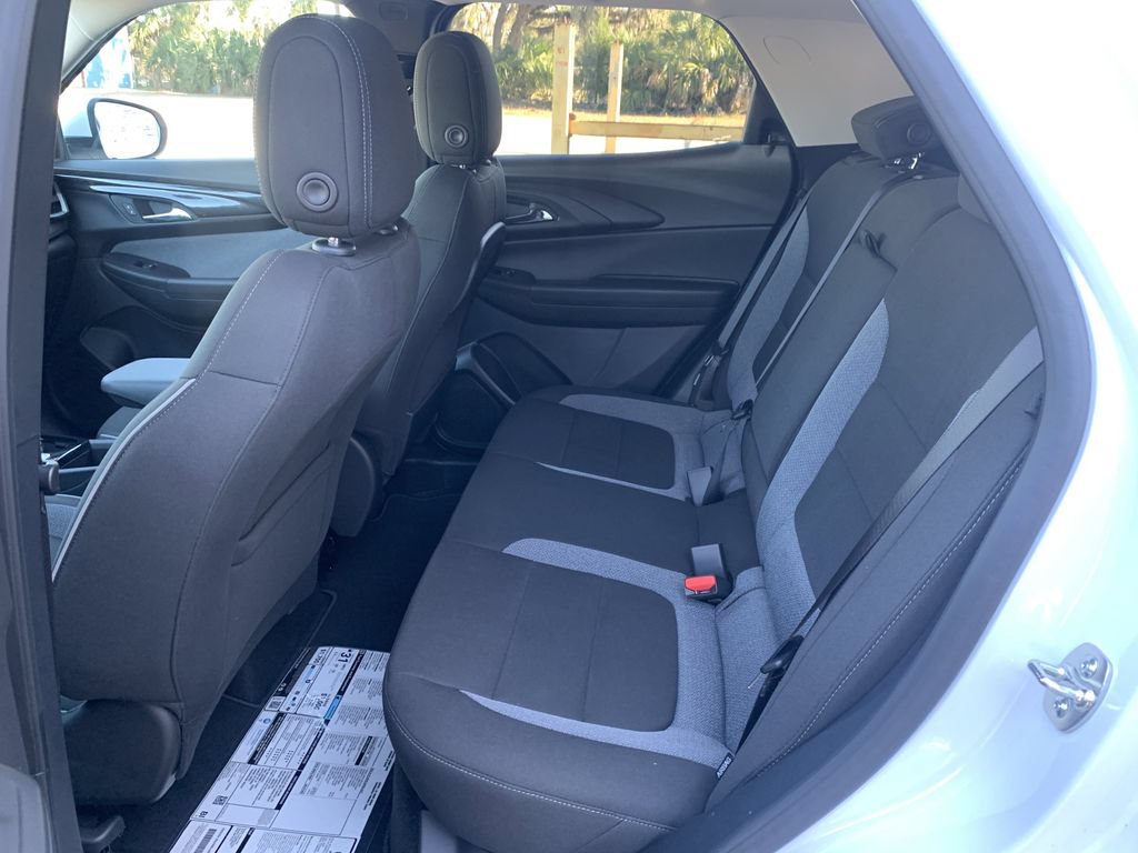 New 2025 Chevrolet TrailBlazer LT w/ Convenience Package FWD image 15