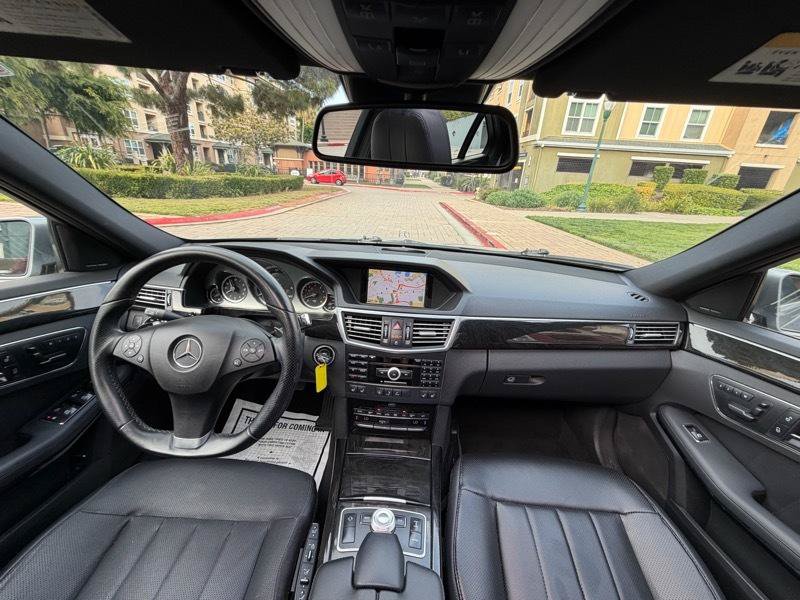 Used 2010 Mercedes-Benz E 550 Sedan image 47