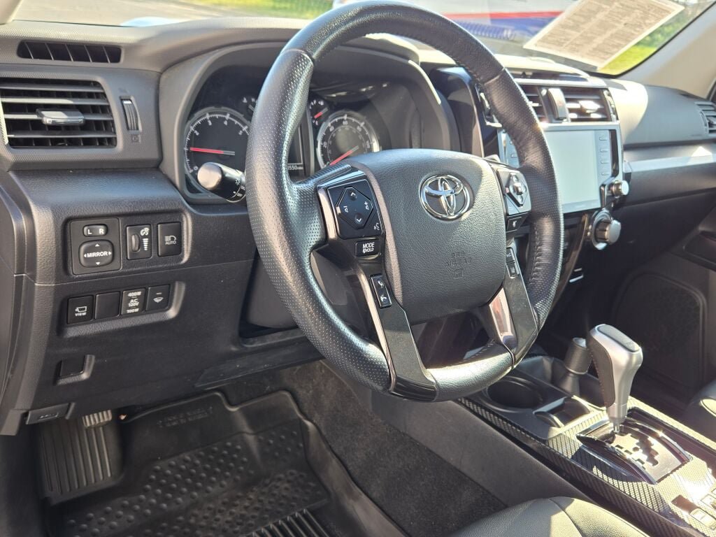 Used 2023 Toyota 4Runner TRD Off-Road Premium w/ Off Road Premium Plus Package AWD/4WD image 25