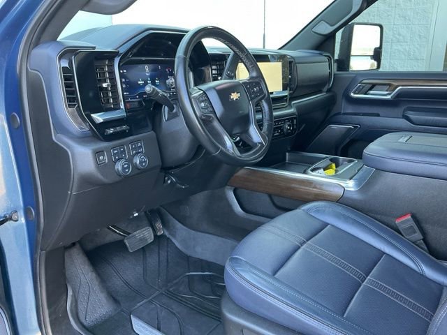 Used 2024 Chevrolet Silverado 3500 High Country w/ Technology Package image 20