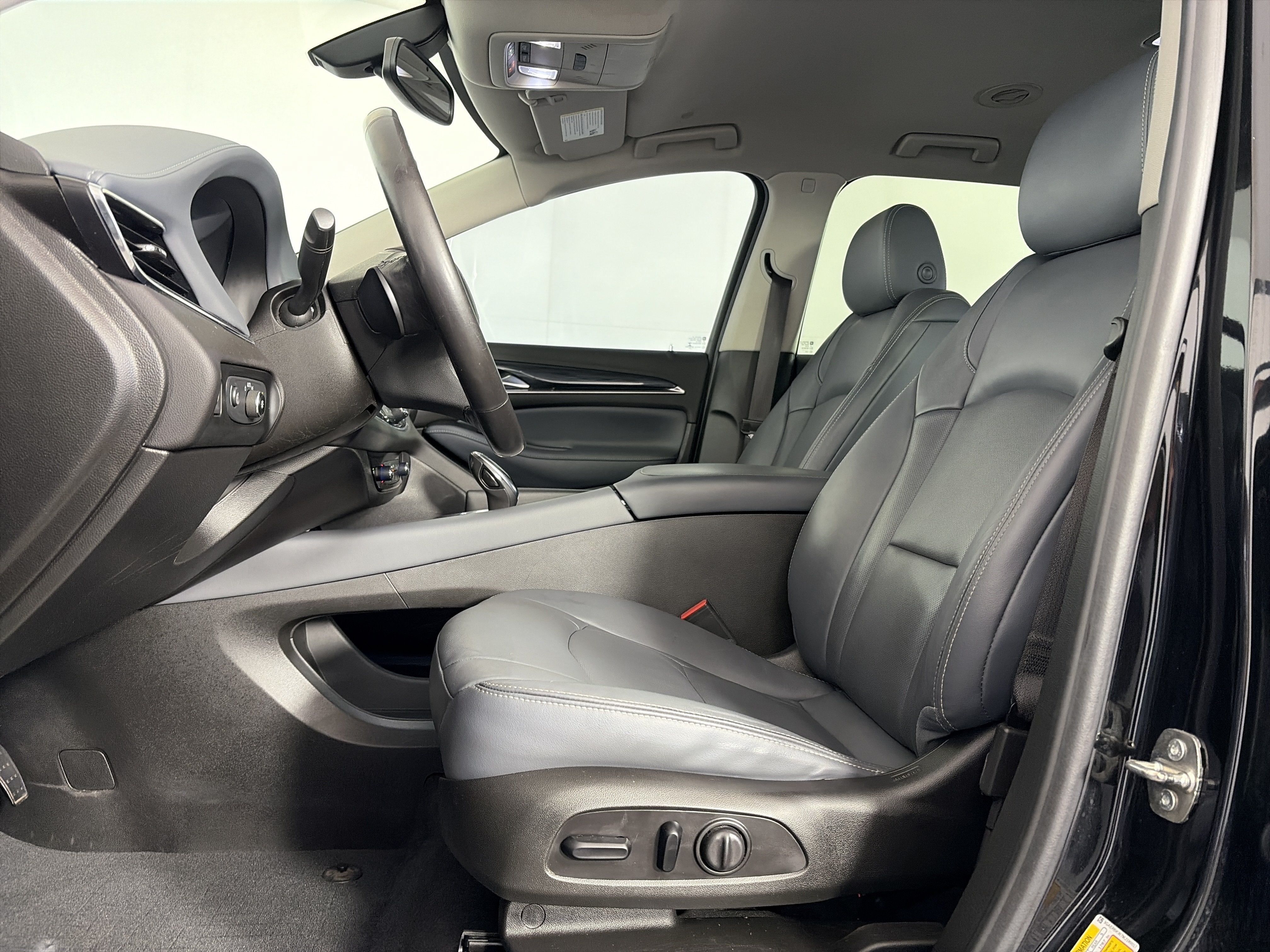 Certified 2021 Buick Enclave Essence w/ Sport Touring Edition FWD image 6