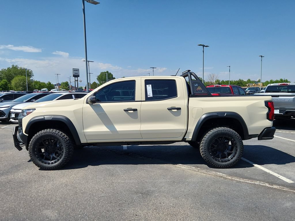 New 2025 Chevrolet Colorado Trail Boss AWD/4WD image 2