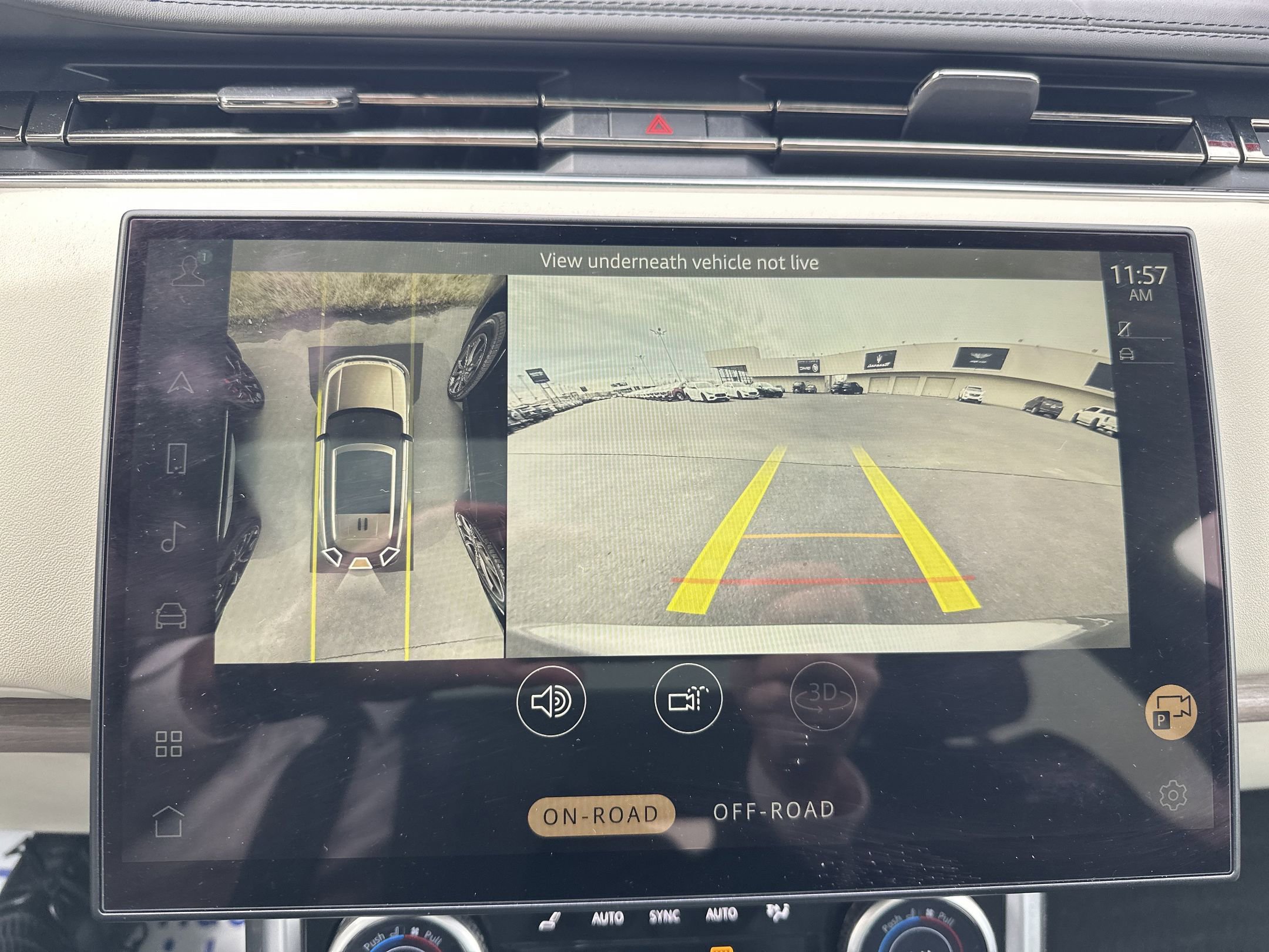 Used 2023 Land Rover Range Rover SE image 35