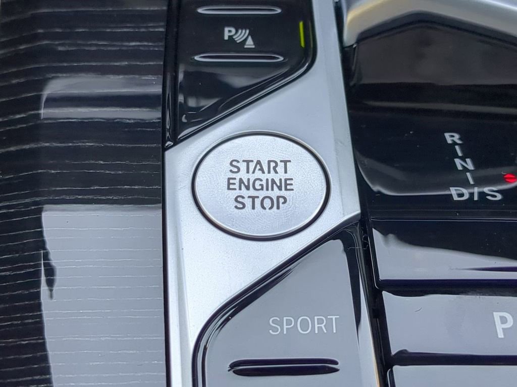 New 2026 BMW X5 sDrive40i w/ M Sport Package image 29