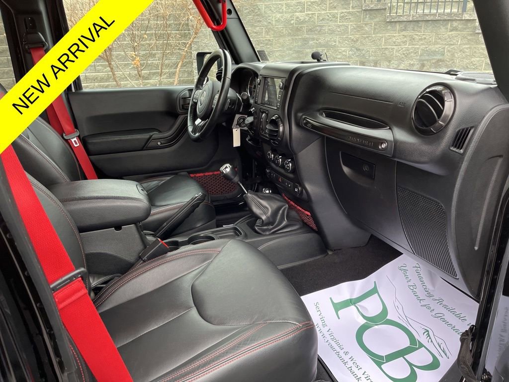 Used 2017 Jeep Wrangler Unlimited Rubicon image 12