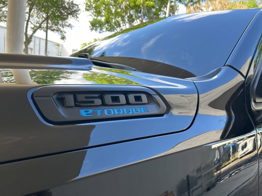 Used 2025 RAM 1500 Big Horn RWD image 15