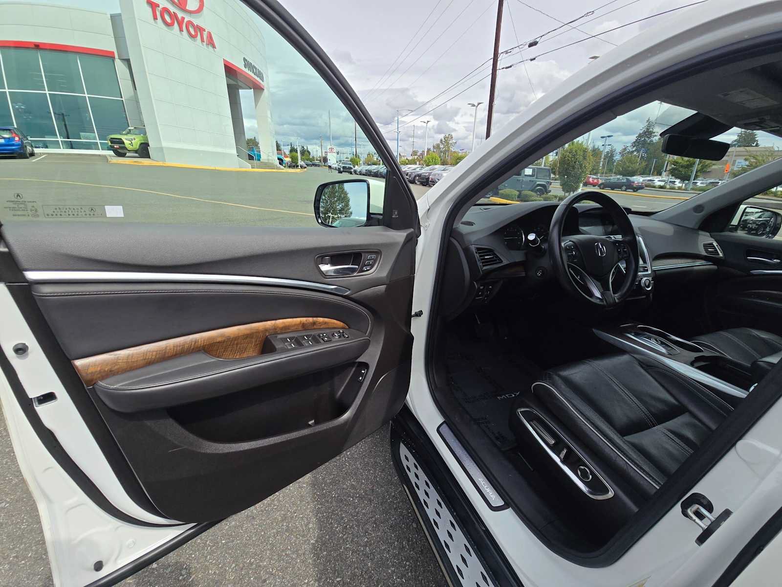 Used 2019 Acura MDX w/ Advance Package AWD/4WD image 20