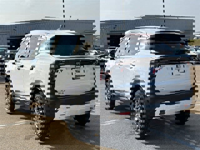 New 2026 Nissan Kicks S image 7