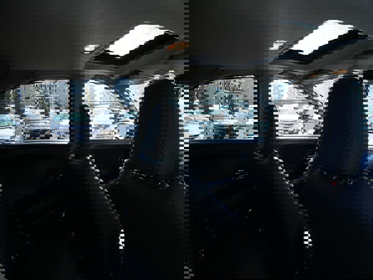 Used 2019 Honda HR-V Touring image 26