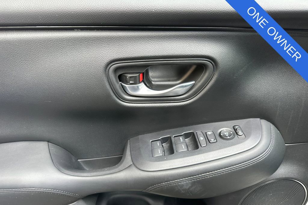 Used 2024 Honda HR-V LX image 11