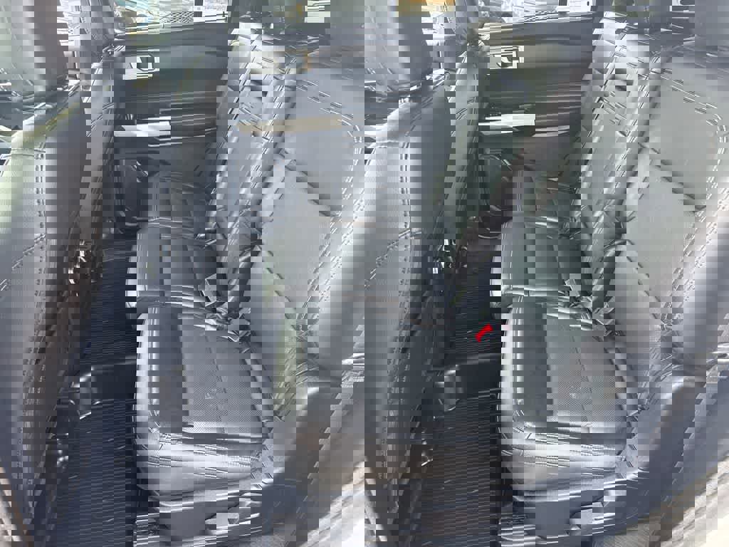 Certified 2022 Ford Explorer Limited w/ Hybrid Equipment Group 310A image 18