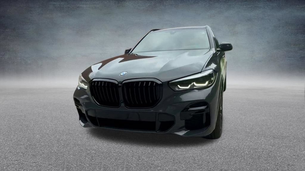 Used 2022 BMW X5 M50i w/ Premium Package AWD/4WD image 7
