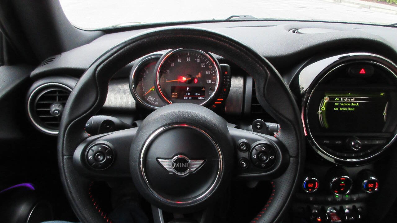 Used 2015 MINI Cooper S FWD image 32