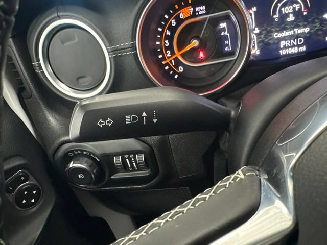 Used 2018 Jeep Wrangler Unlimited Sahara w/ Cold Weather Group AWD/4WD image 33