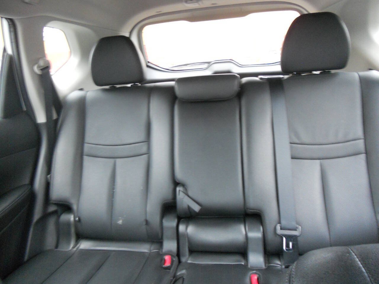 Used 2015 Nissan Rogue SL w/ SL Premium Package AWD/4WD image 6