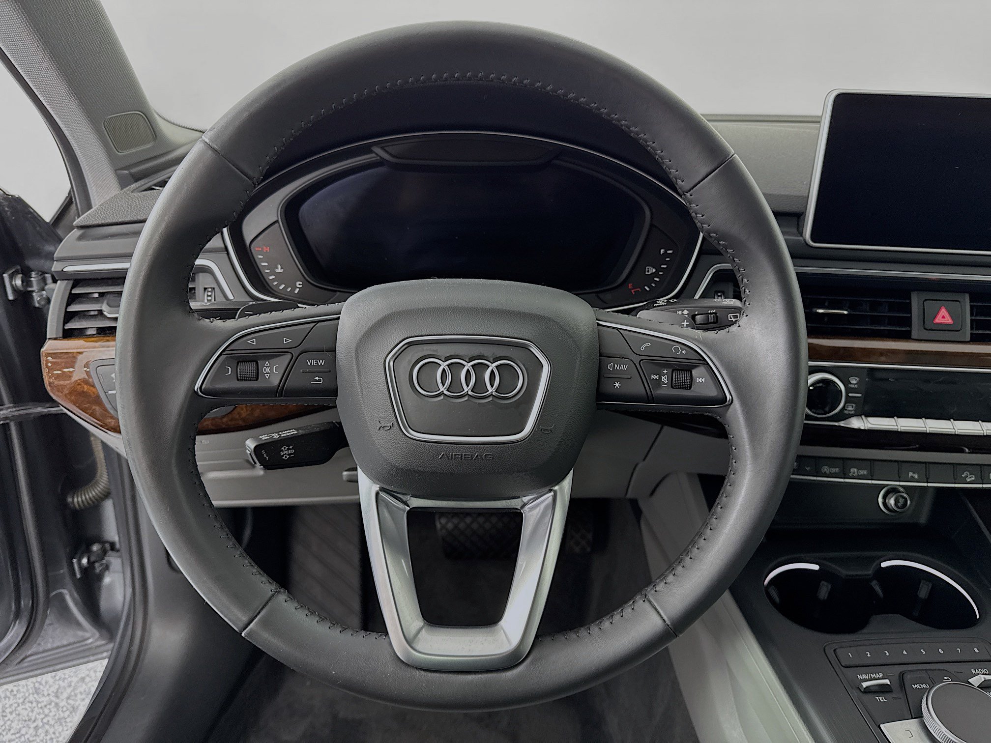 Used 2018 Audi A4 2.0T allroad Premium Plus AWD/4WD image 11