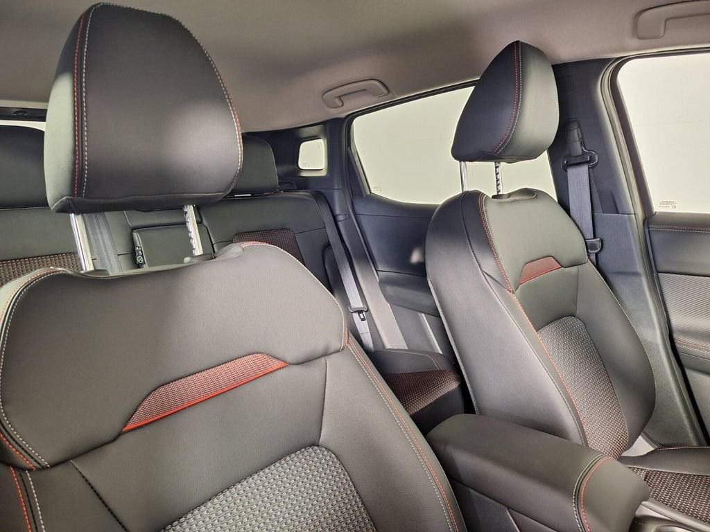 Used 2026 Nissan Kicks SR FWD image 26