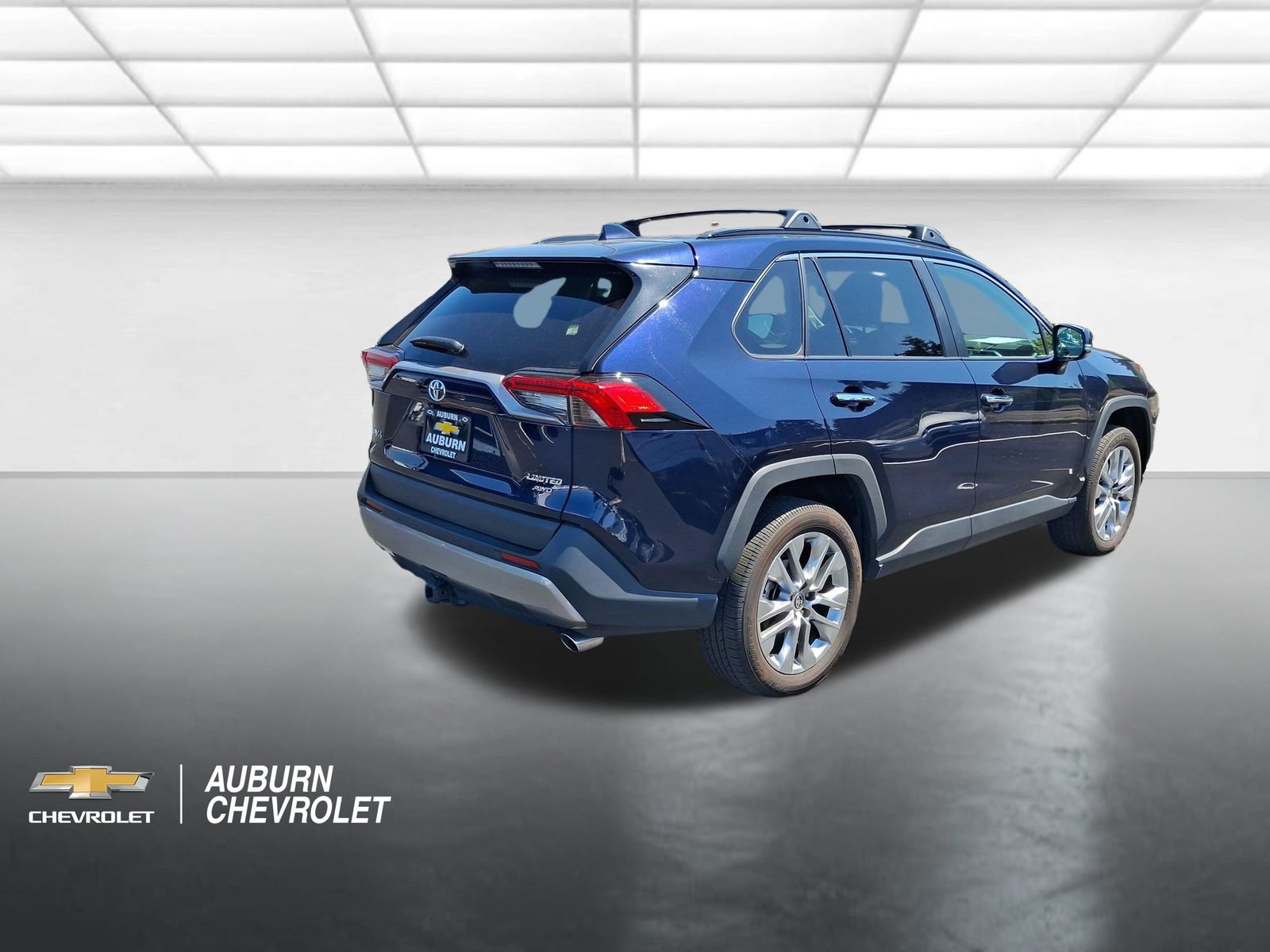 Used 2025 Toyota RAV4 Limited w/ Advanced Technology Package AWD/4WD image 3