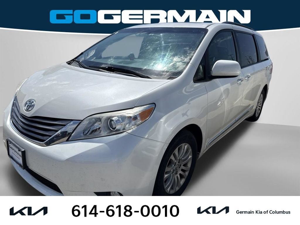 Used 2015 Toyota Sienna XLE w/ XLE Navigation Package