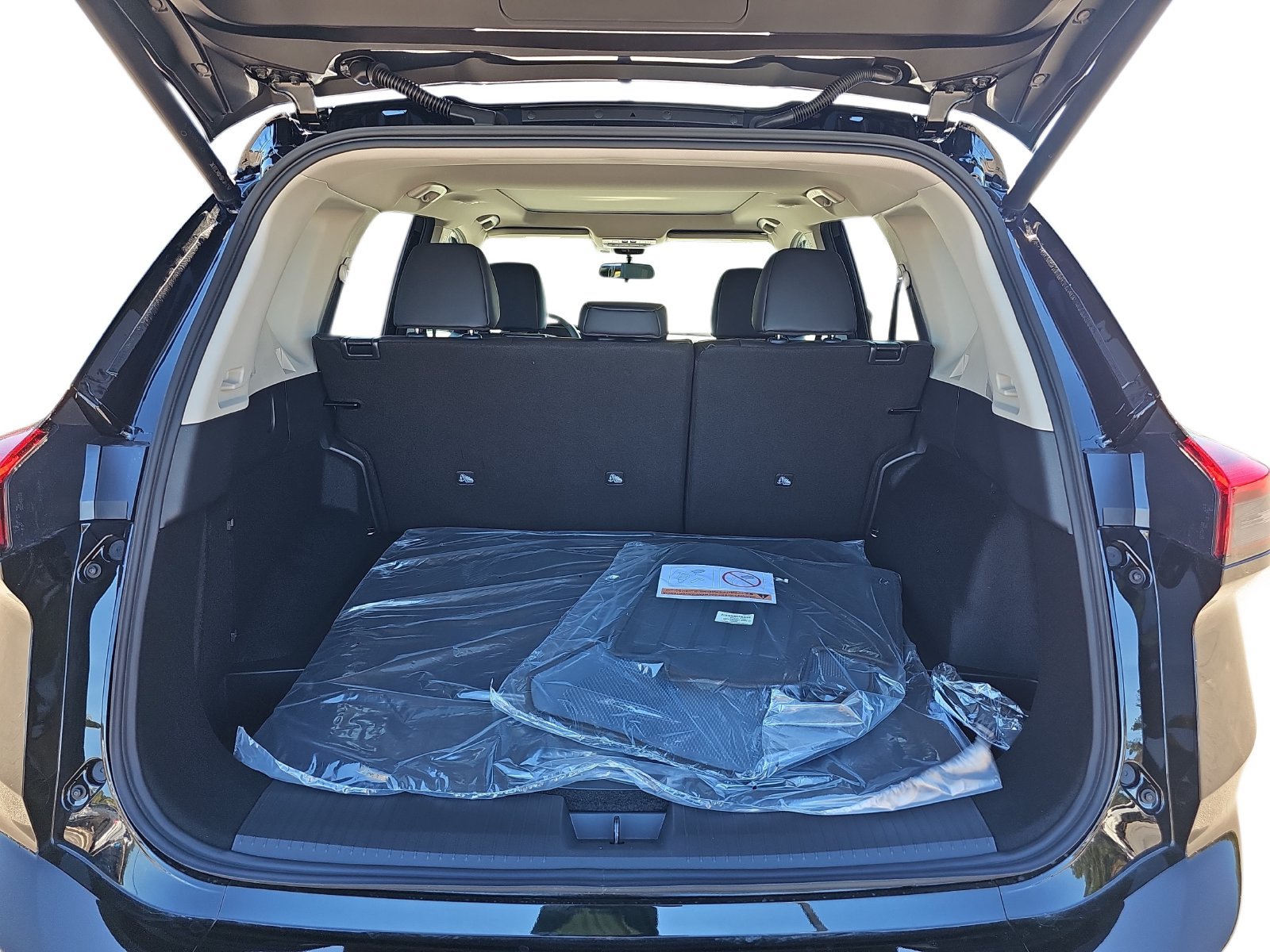 New 2027 Nissan Rogue Dark Armor FWD image 30