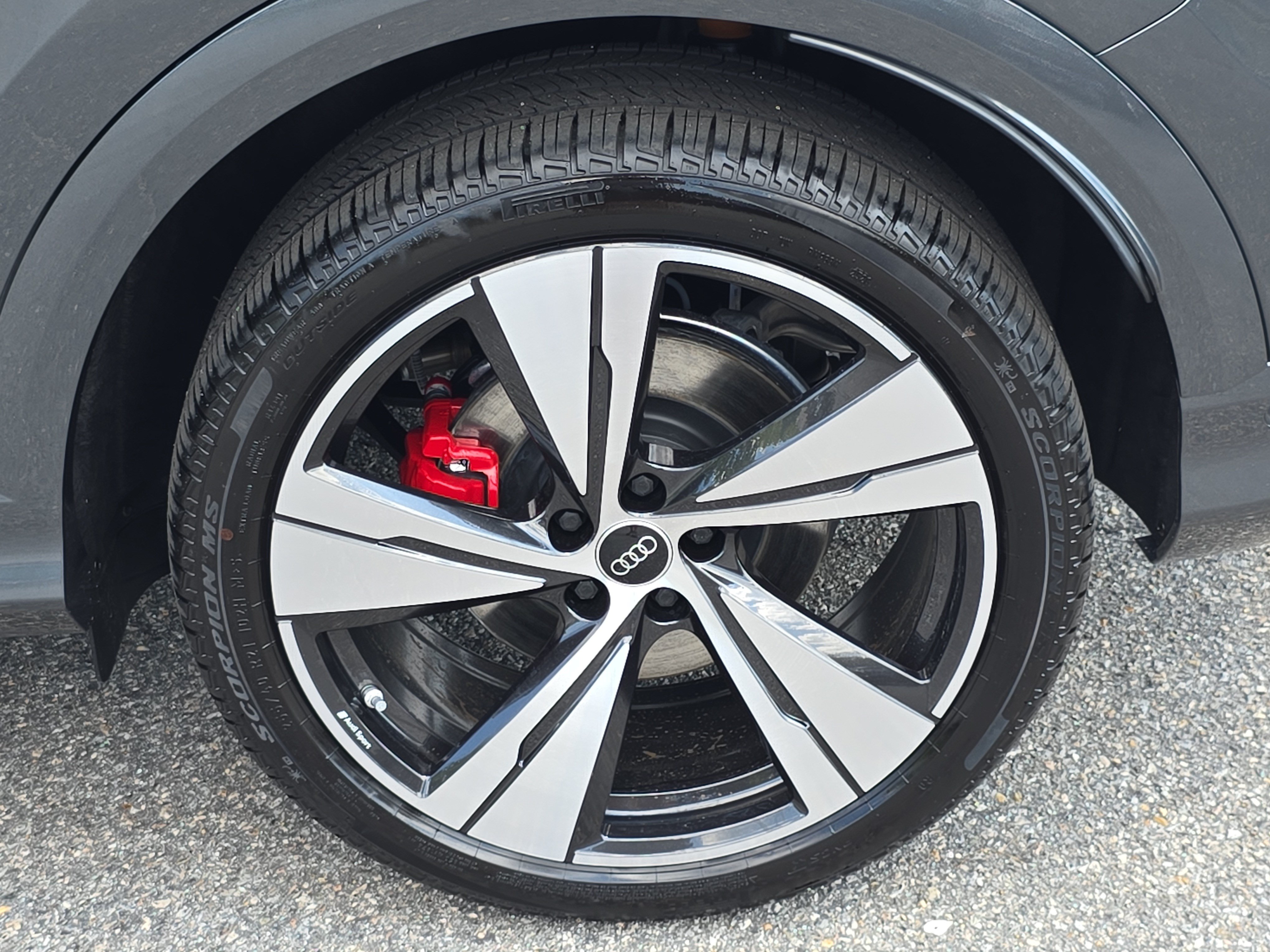 New 2026 Audi SQ5 Prestige AWD/4WD image 33