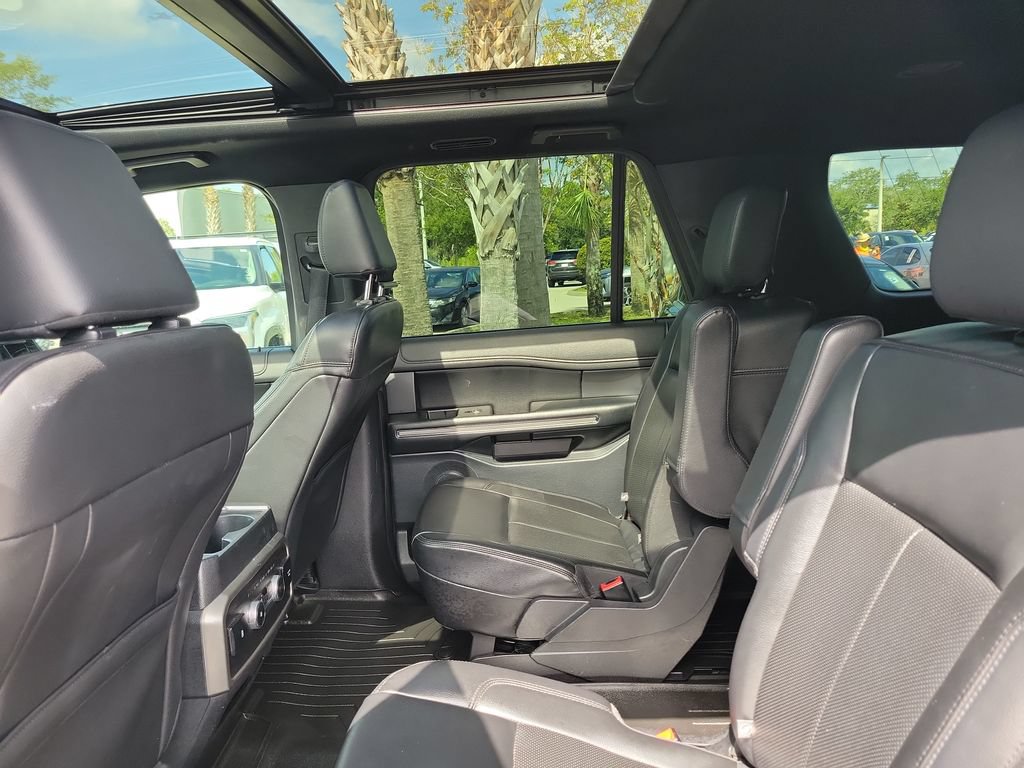 Used 2021 Ford Expedition XLT RWD image 25