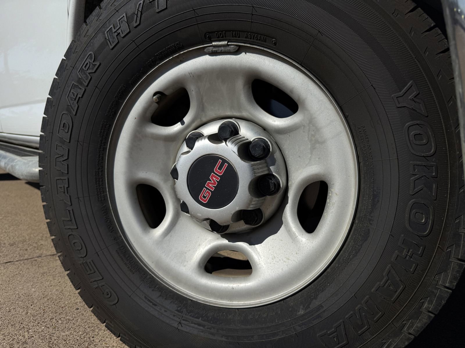 Used 2017 GMC Savana 2500 image 9