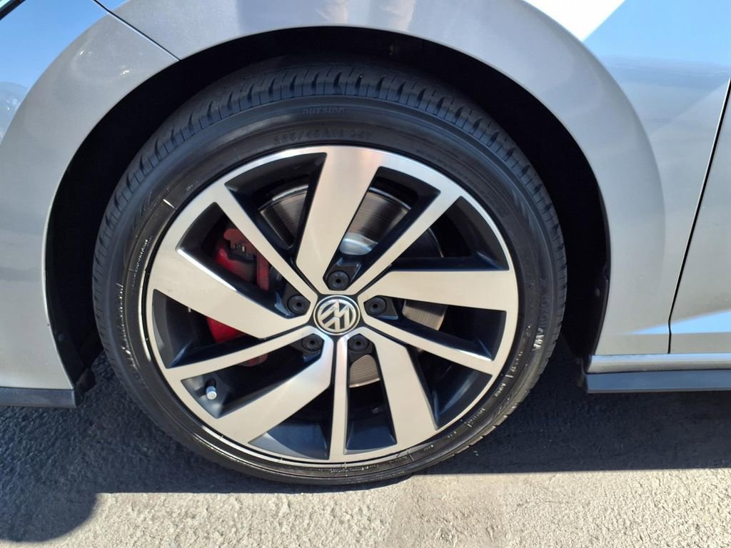 Used 2019 Volkswagen Jetta GLI image 15