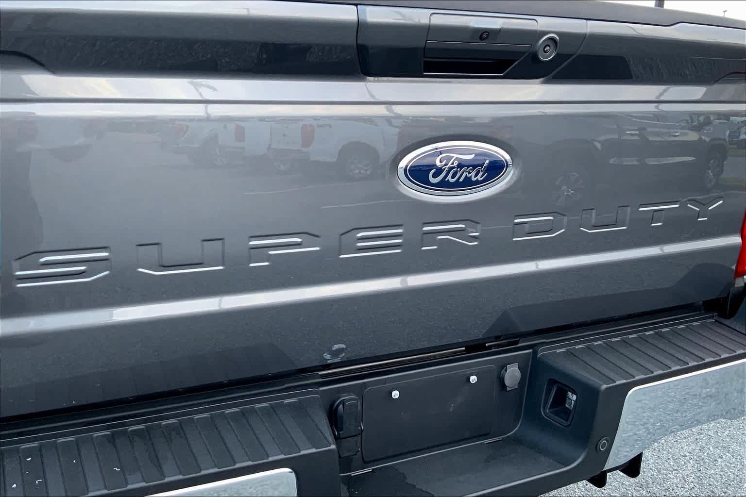 Used 2023 Ford F250 Lariat w/ Lariat Ultimate Package AWD/4WD image 10