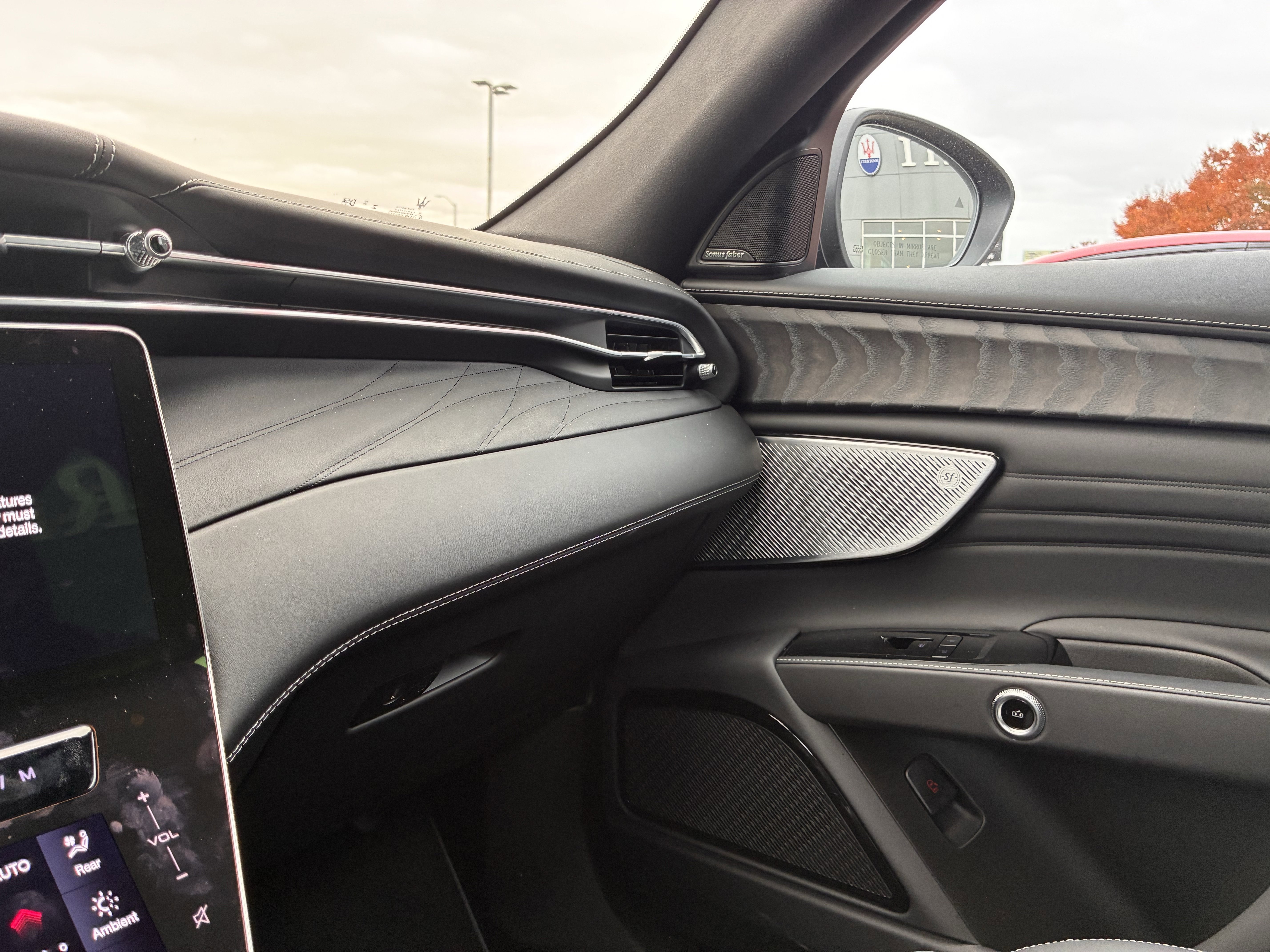 New 2025 Maserati Grecale Modena image 25