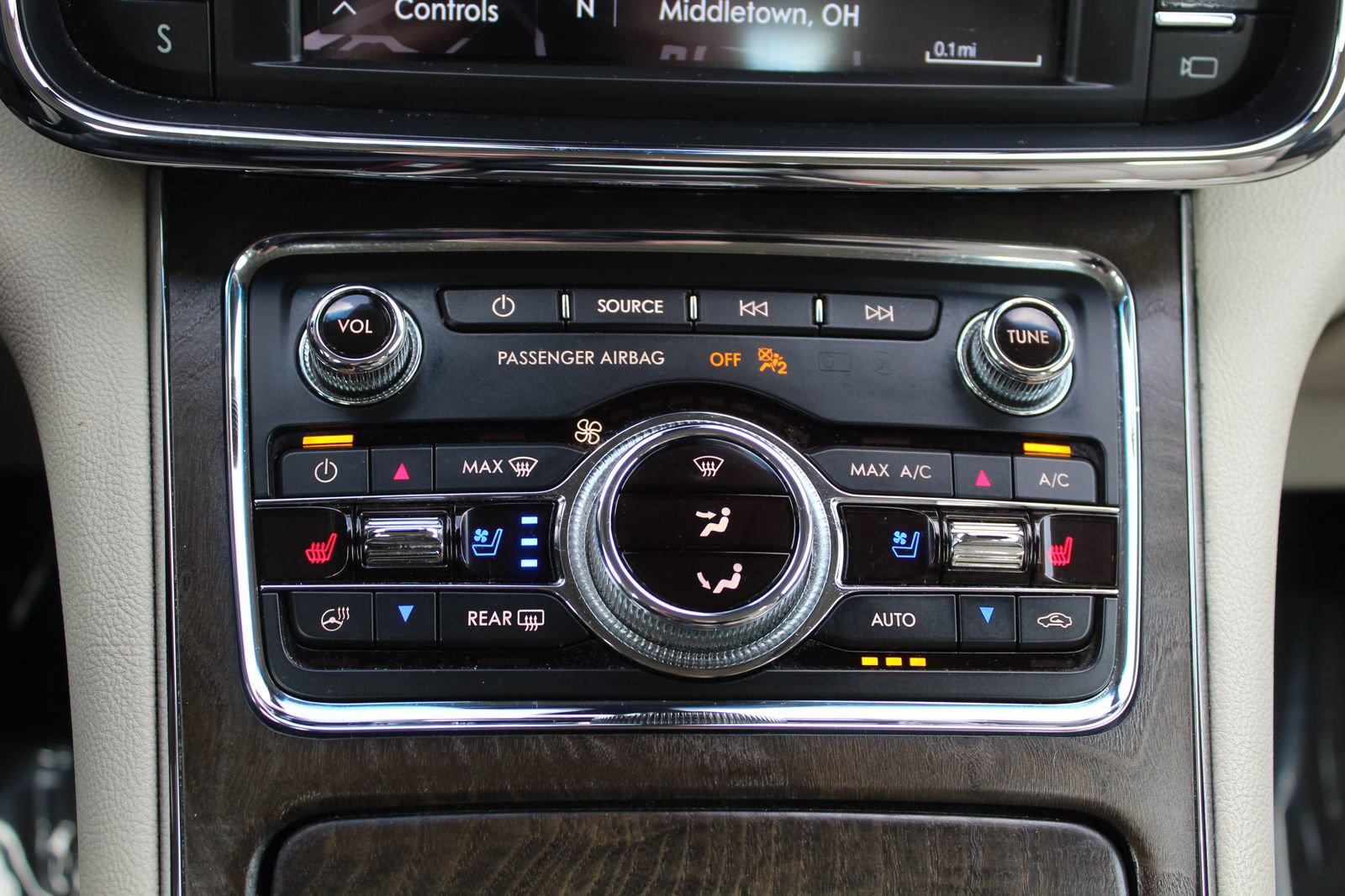 Used 2020 Lincoln Continental Reserve image 18