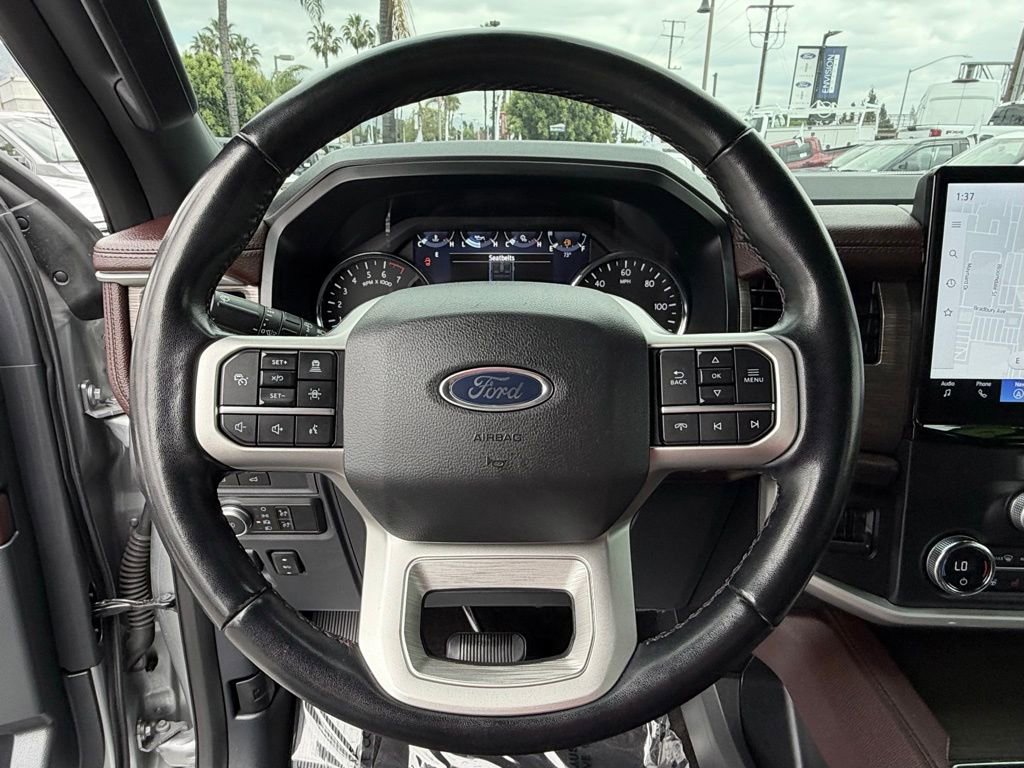 Used 2022 Ford Expedition Max Limited image 21
