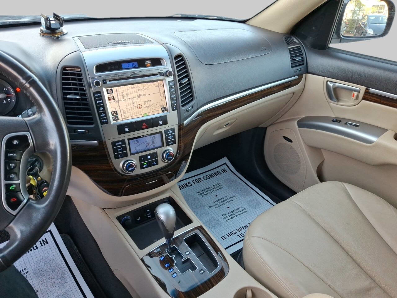 Used 2012 Hyundai Santa Fe Limited w/ Navigation Pkg 4 image 9