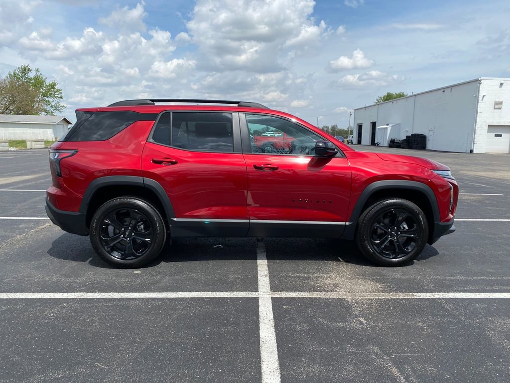 New 2026 Chevrolet Equinox LT w/ Midnight Edition AWD/4WD image 8
