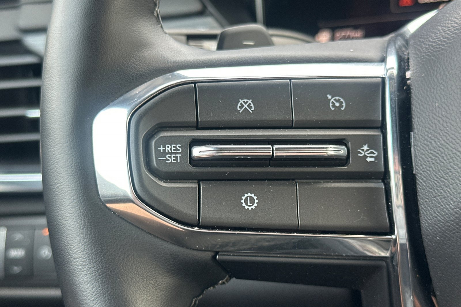 Used 2026 GMC Acadia Elevation FWD image 33
