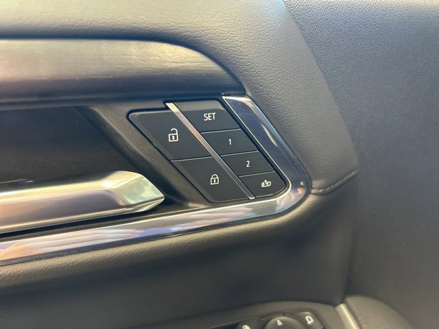 Used 2024 GMC Sierra 3500 Denali w/ Denali Reserve Package image 16