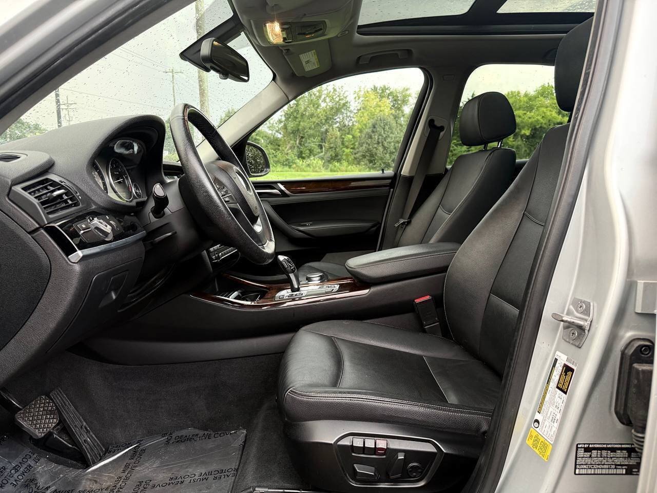 Used 2017 BMW X3 sDrive28i RWD image 12