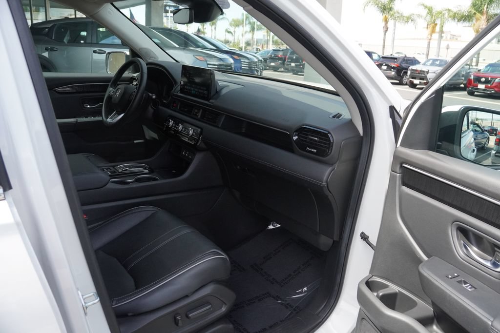 Used 2023 Honda Pilot Elite image 36