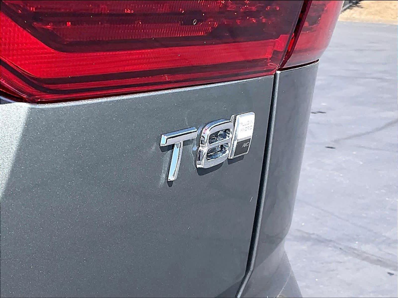 New 2026 Volvo XC60 T8 Plus w/ Climate Package AWD/4WD image 26